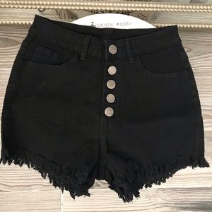 Tengo stretch button up frayed Hi-waist shorts